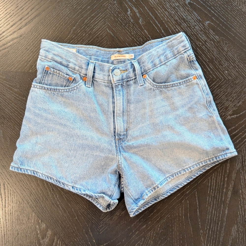 Levi's 80s Mom Women's Jean Shorts, Size 29